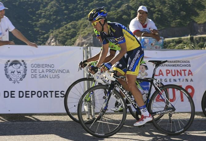 Alberto Contador (Saxo-Tinkoff) climbs to the finish in Tour de San Luis