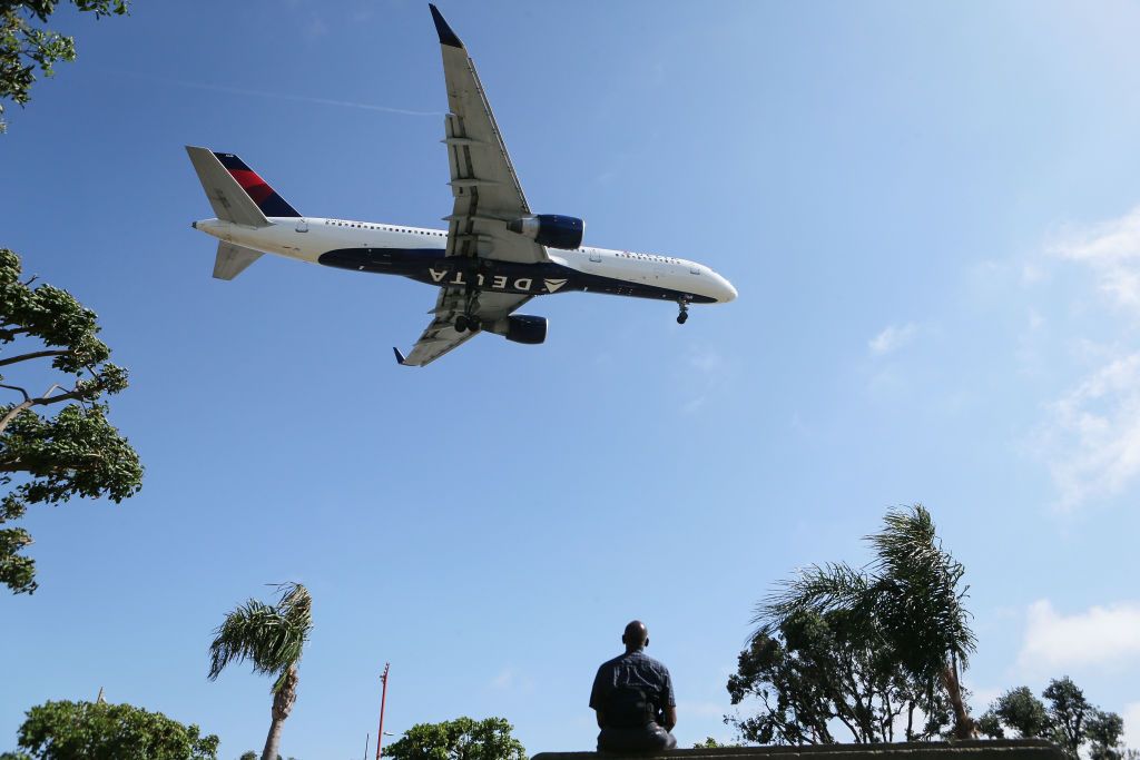 A Delta jetliner.