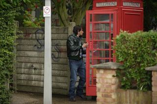 The week begins with Syed receiving another message to leave an envelope stuffed with cash in a phonebox. Little does he know, that it's Lucy who will pop by later to pick it up!