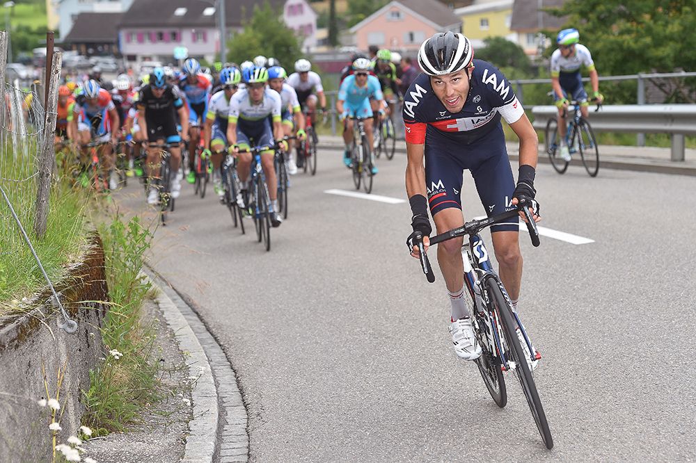 Jonathan Fumeaux (IAM Cycling) attacks