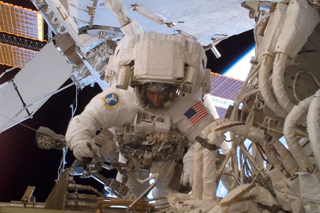 Super Sunday: ISS Spacewalkers Complete Cooling System Overhaul