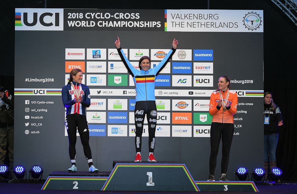 Compton was second at the 2018 World Championships to Sanne Cant