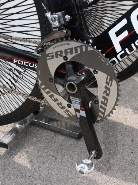 The Milram team bikes were fitted with SRAM Red cranksets and time trial-specific chainrings.
