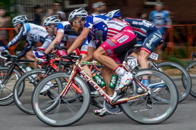 Freddie Rodriguez (Jelly Belly) works his way towards the front.