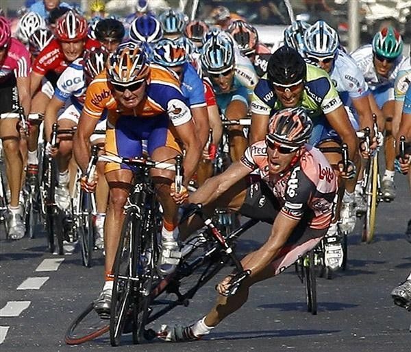 The controversial incident at this year's Tour of Qatar