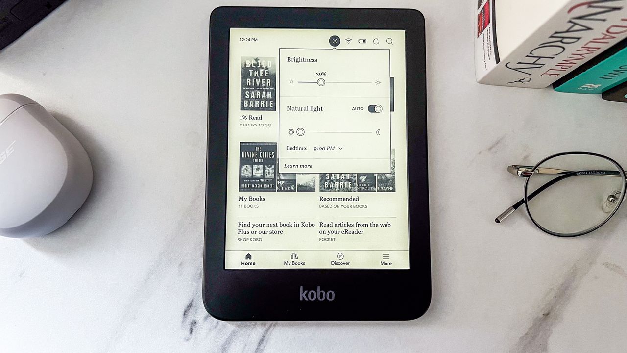 The frontlight controls on the Kobo Clara BW
