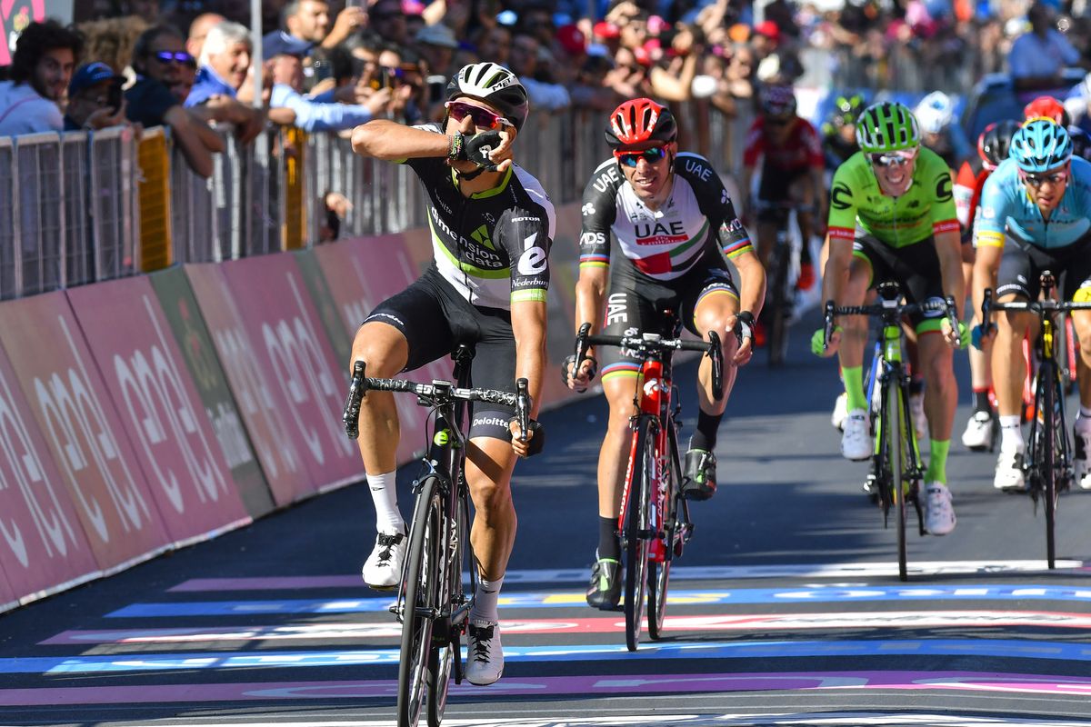 Omar Fraile (Dimension Data) wins stage 11 of the Giro d'Italia