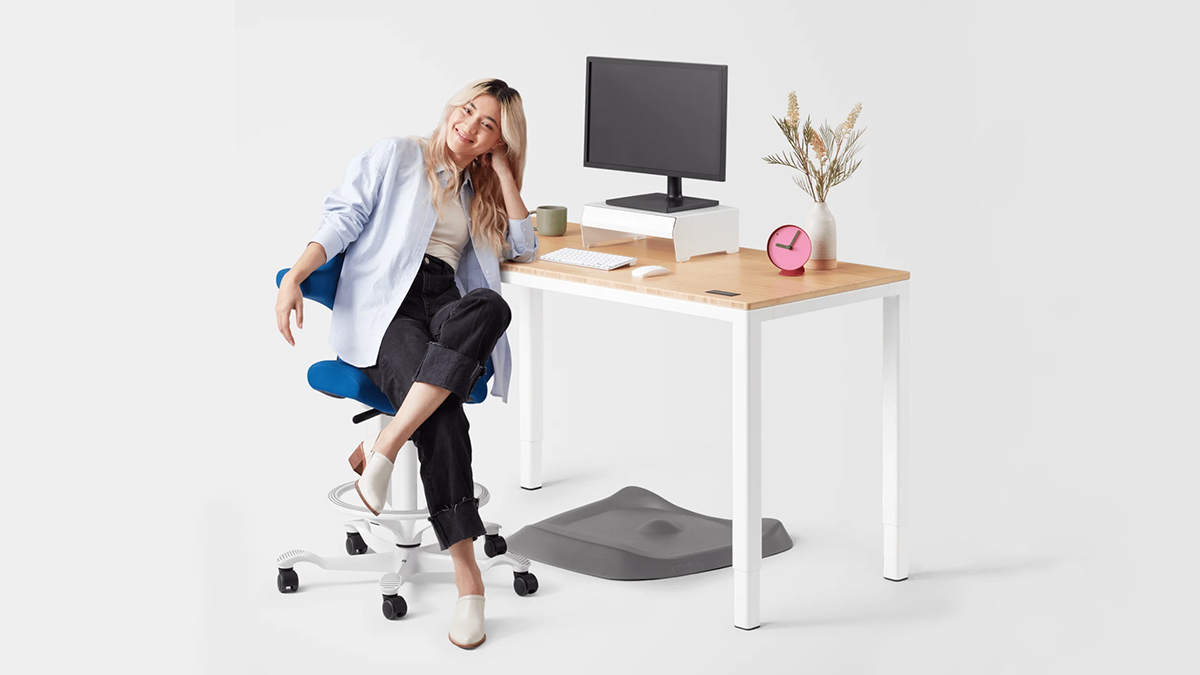 sit stand desk deals