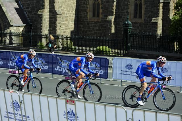 Avanti members testing out their new Shimano wheels
