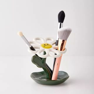Cute daisy design makeup brush holder