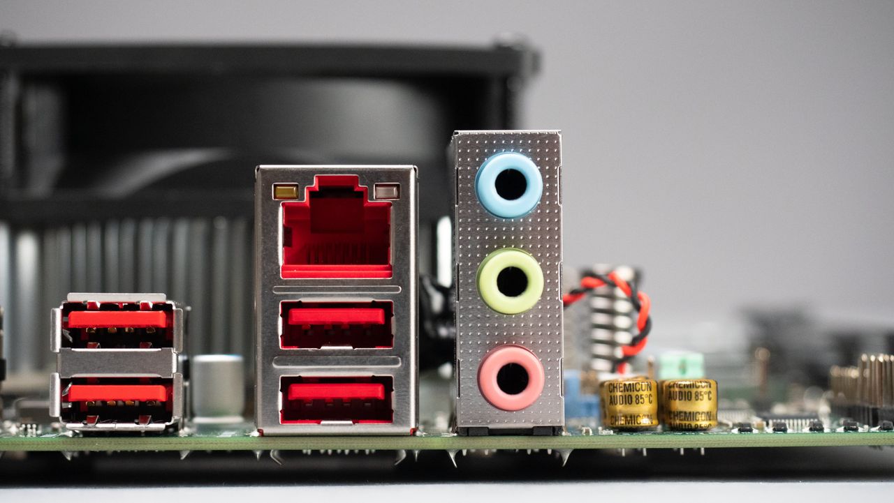 AMD 4700S Desktop Kit