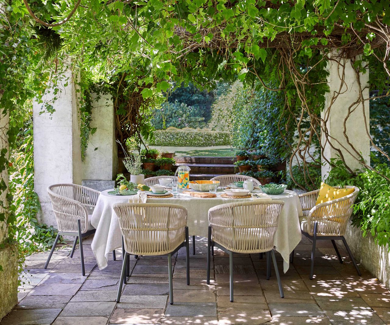 Climbing plant support ideas 8 practical but pretty looks Homes