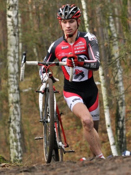 Christoph Pfingsten on the way to third place