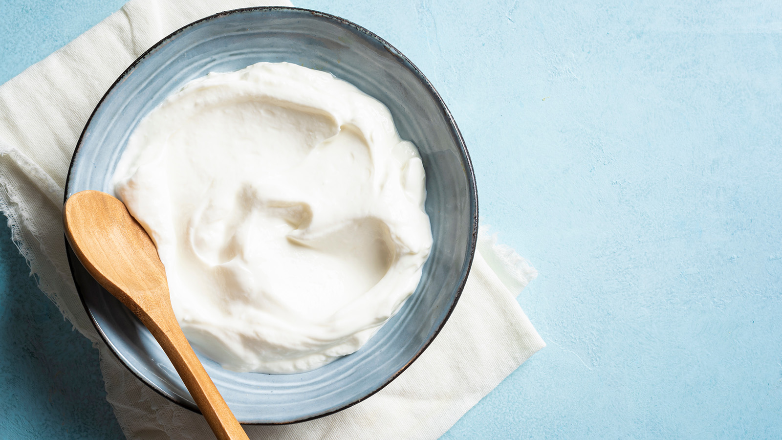 A bowl of yogurt