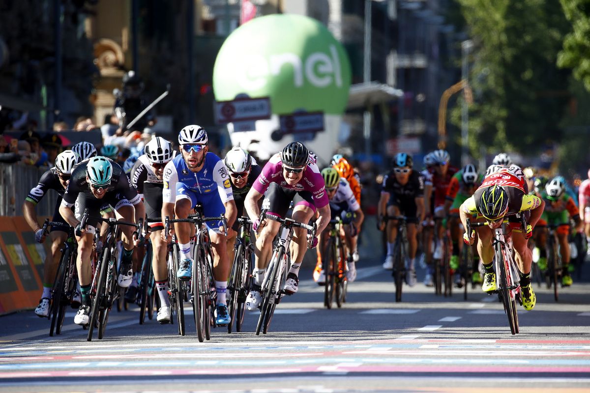 The sprinters fighting for the line on the Giro's fifth stage