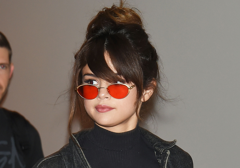 Side fringes Selena Gomex