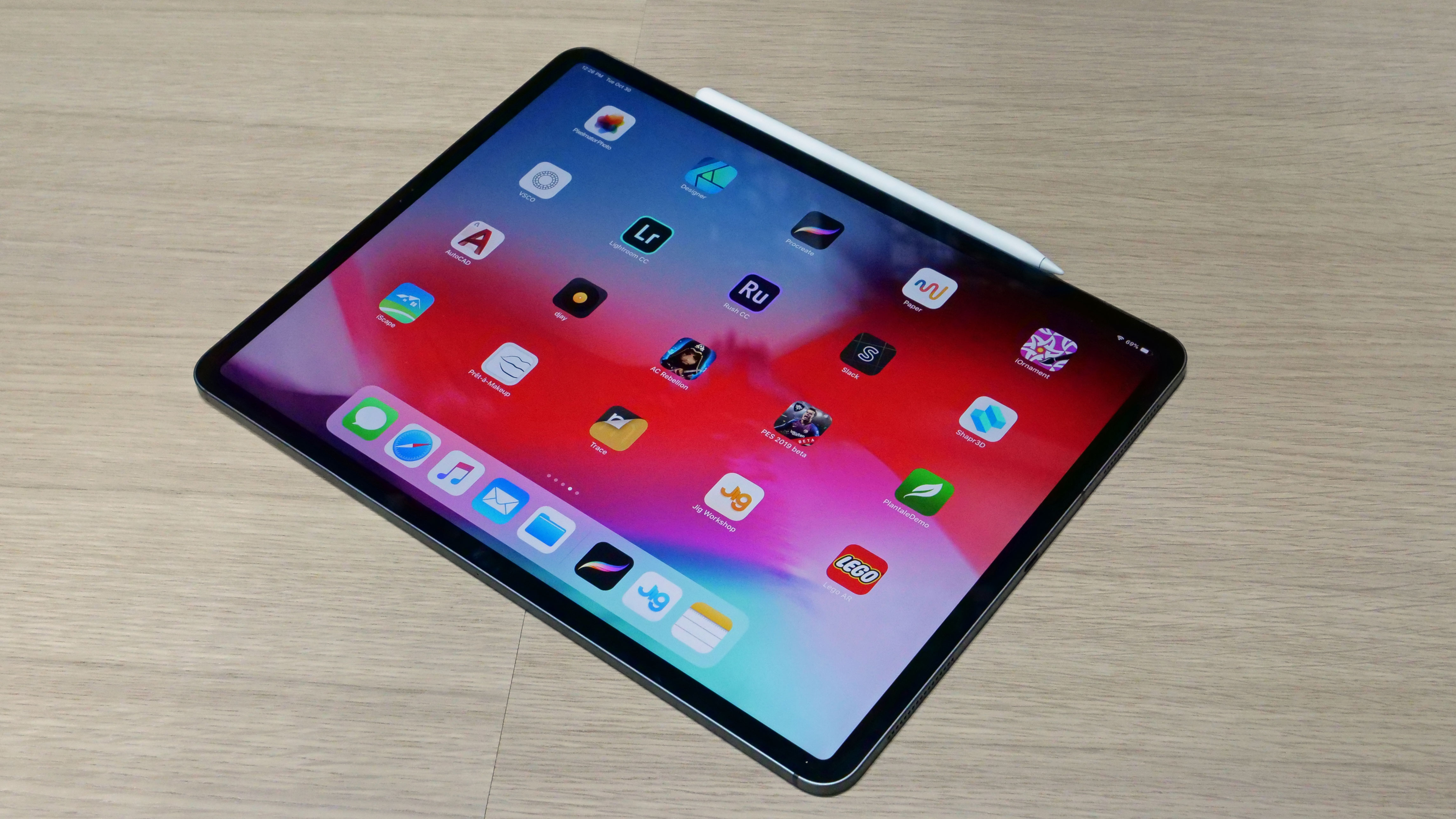 Ipad Pro Vs Ipad Pro 18 Battle Of The Top End Apple Tablets Techradar