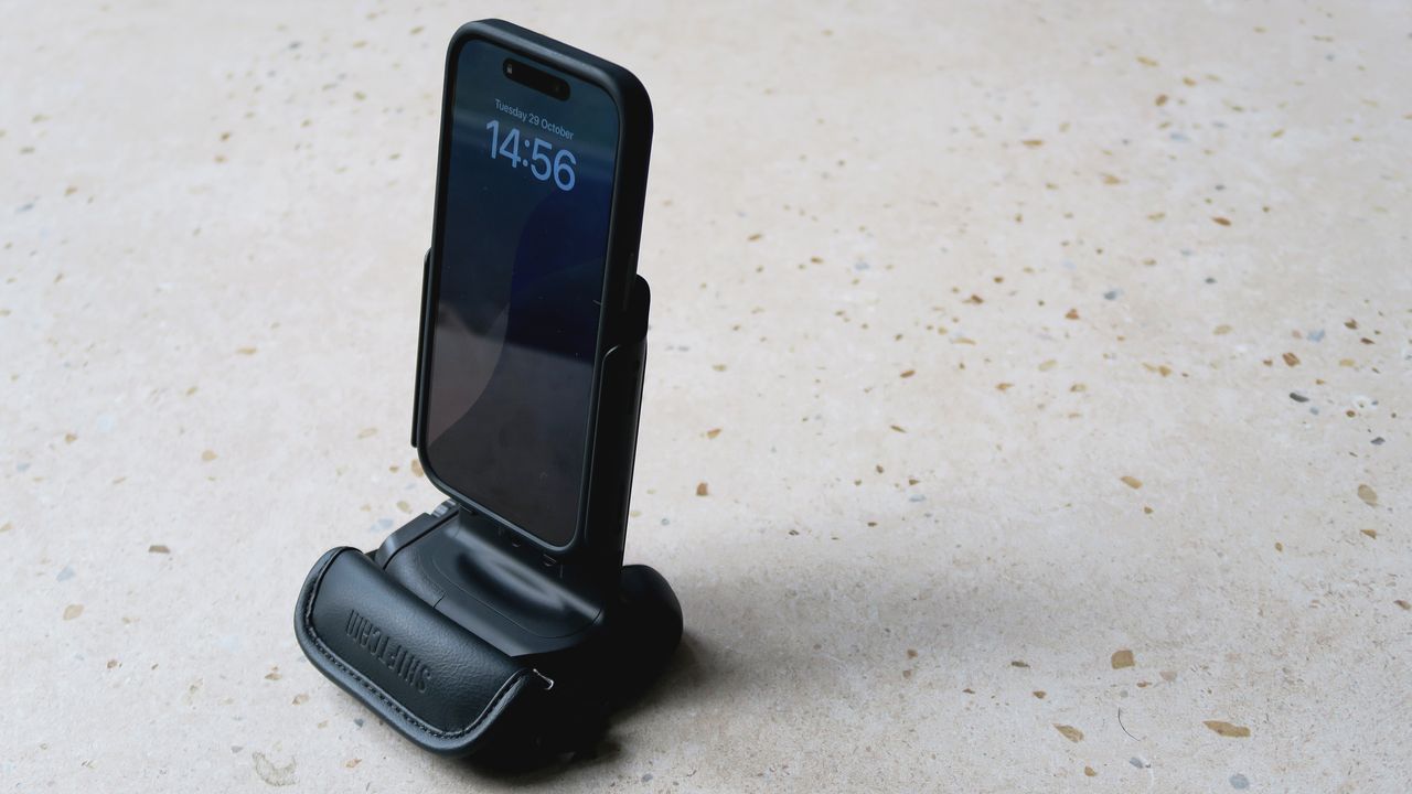 ShiftCam ProGrip review stand mode