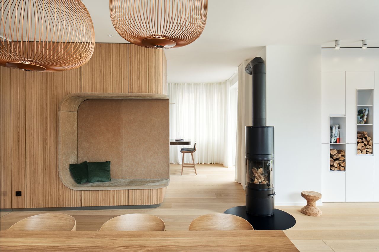 This living room layout is perfect for a minimal space | Livingetc