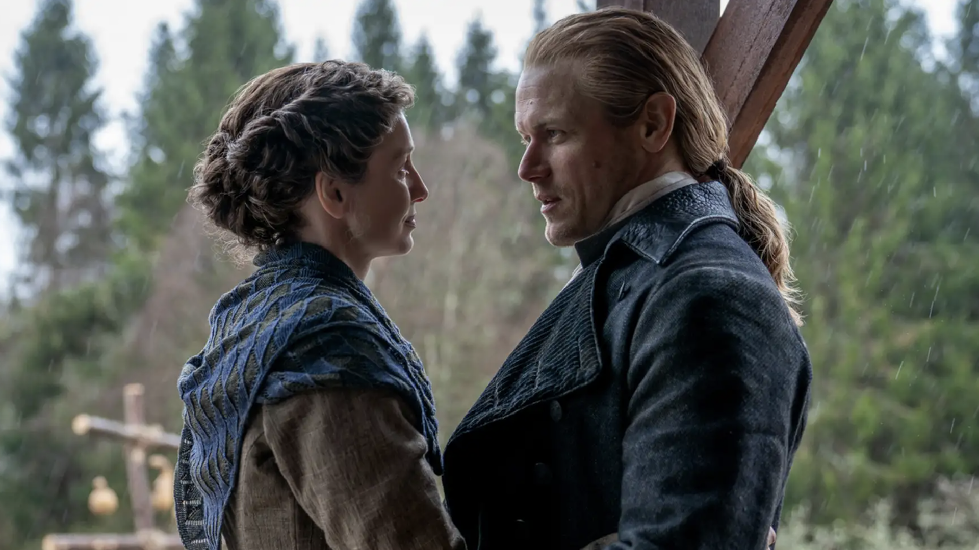 Claire (Caitri&shy;ona Balfe) and Jamie (Sam Heughan) in Outlander season 8