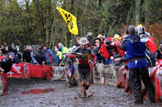 Sven Nys discovers the mud was ankle deep in parts