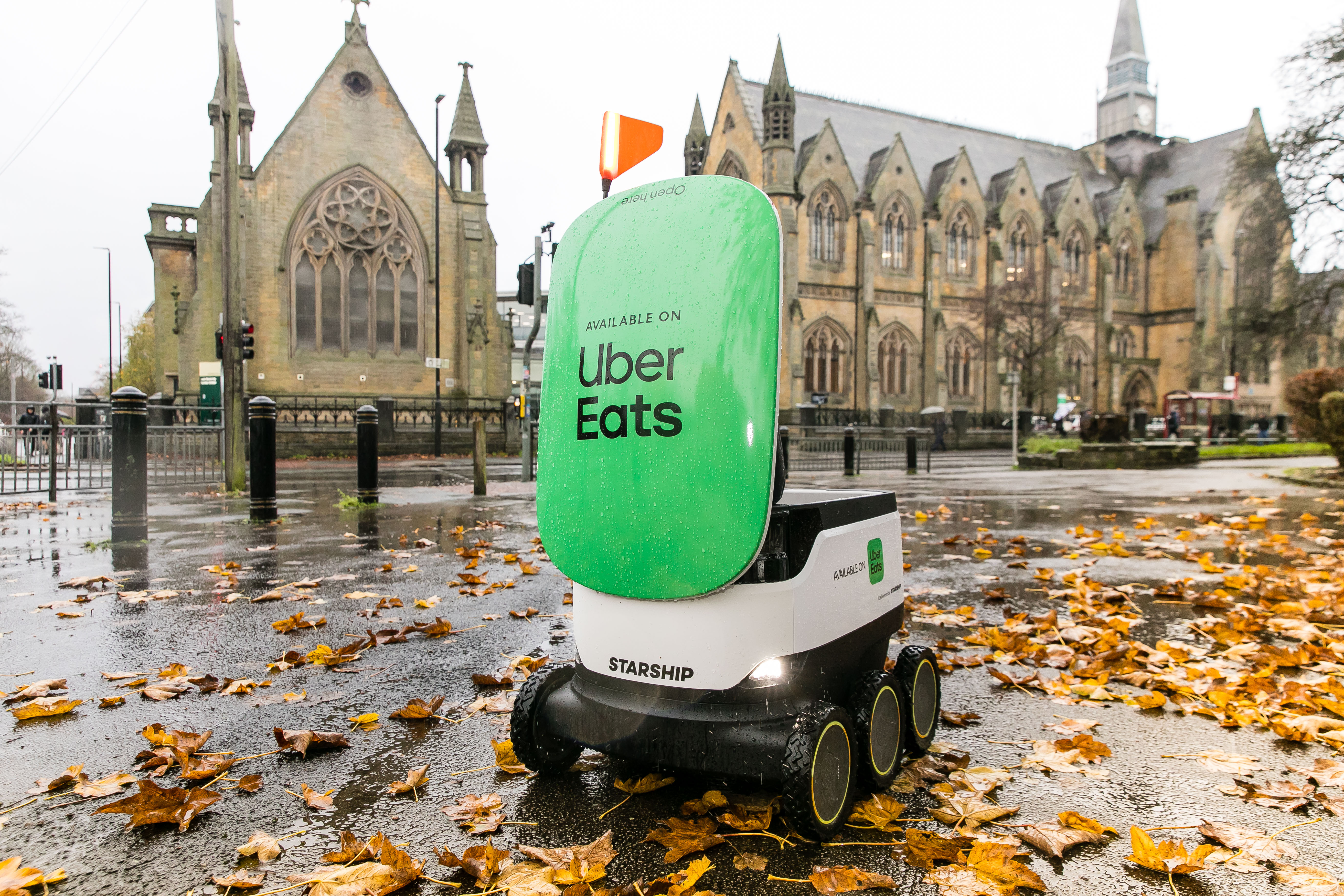 Starship Technologies uber eats delivery robot
