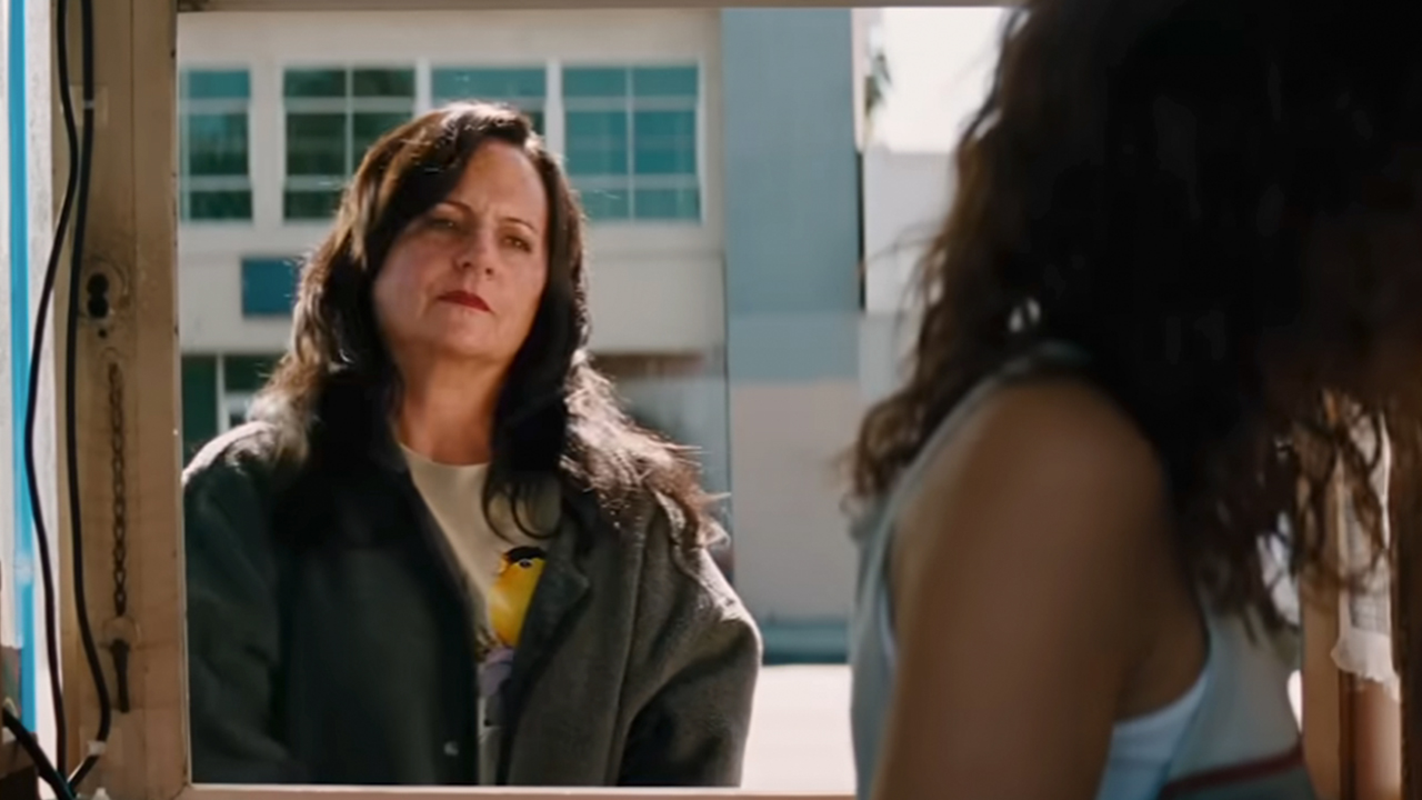 Martha Kelly as Laurie, talking to Rue in Euphoria