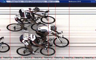 The second frame of the photo finish for third place between Taylor Phinney (USA) and Guillaume Boivin (Canada).