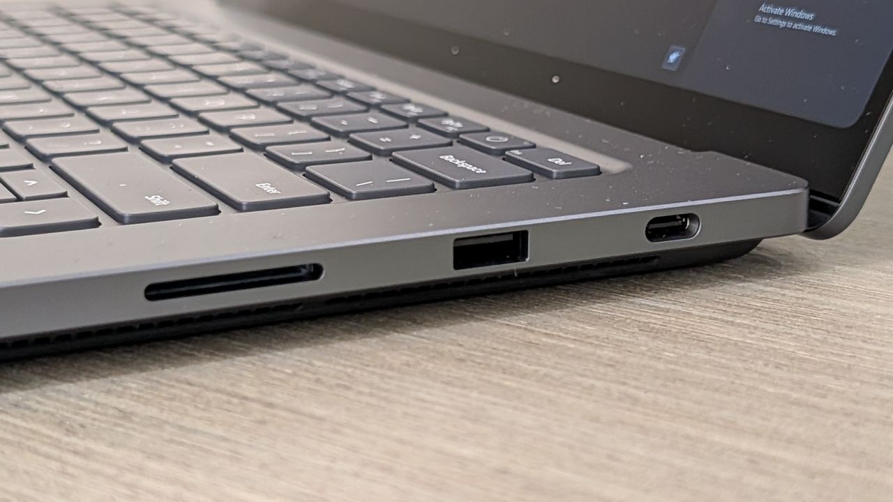 Surface Laptop Ultra