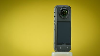 Insta360 X4 set to a yellow background
