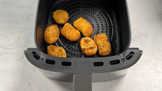 Testing nuggets in the Instant Essentials 4 Quart Air Fryer