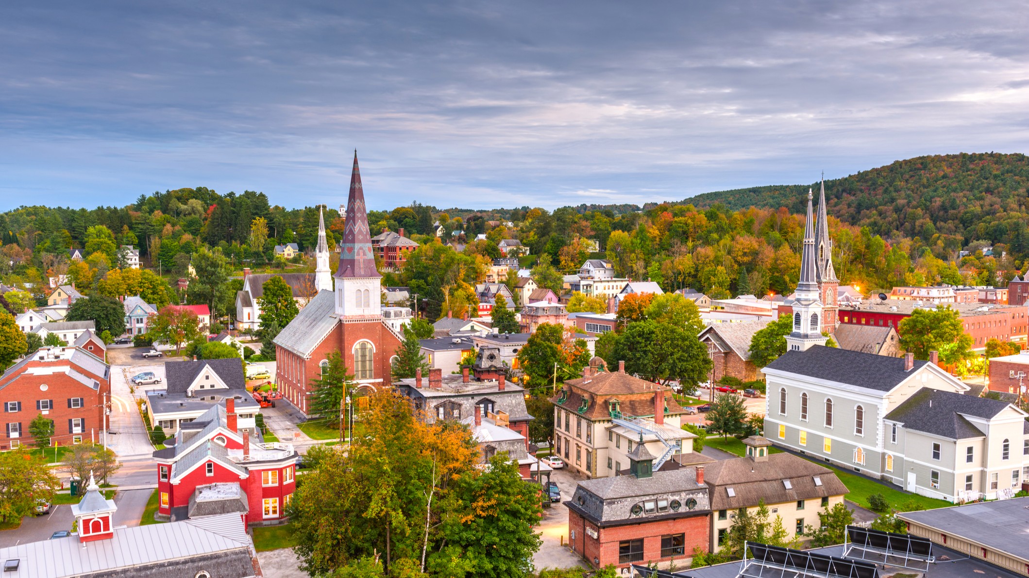 Montpelier, Vermont, USA town skyline at dusk.
