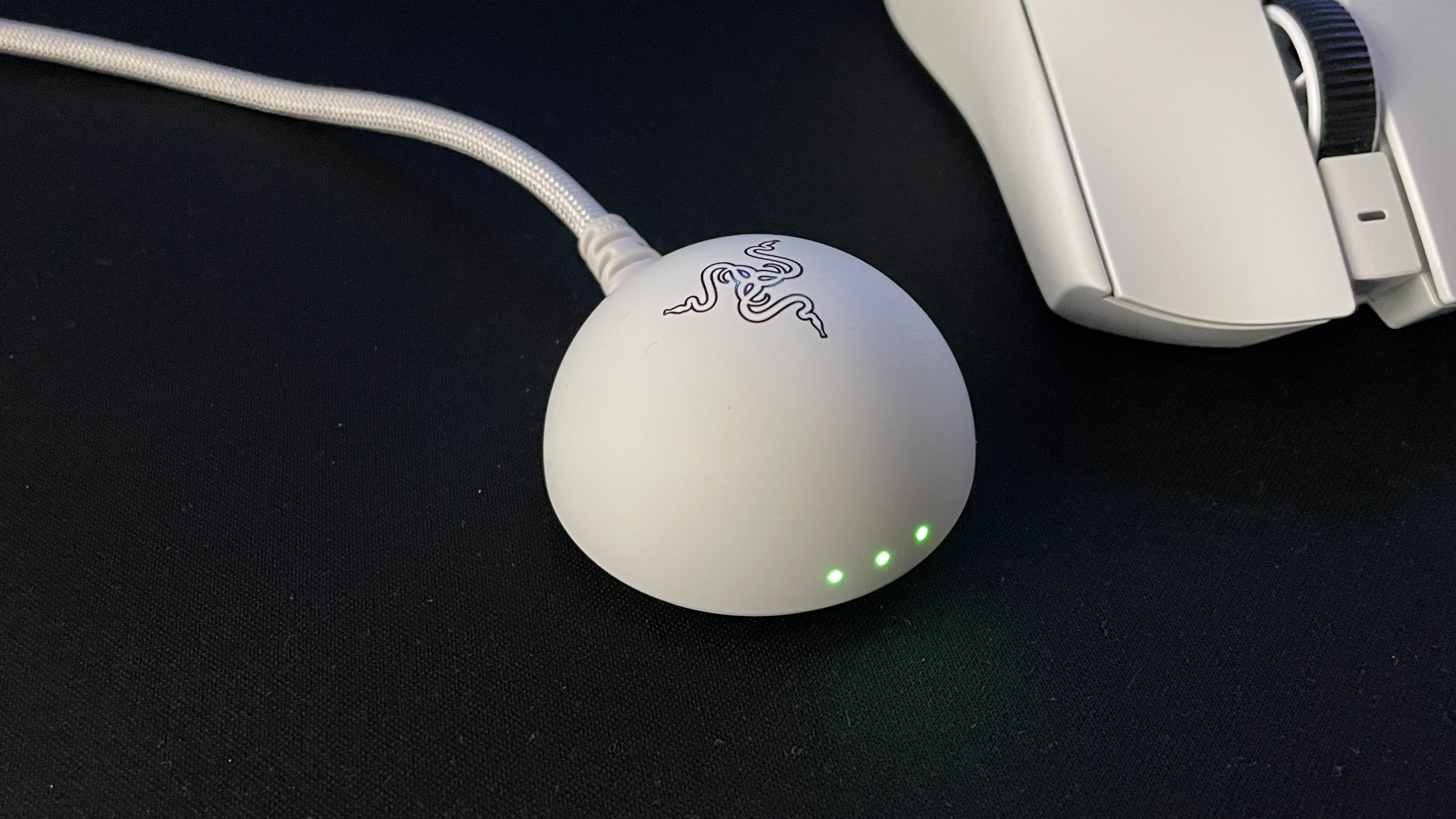 The orbtastic dongle for the Razer Viper V4 Pro.