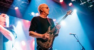 Paul Reed Smith performing earlier this year at PRS’s 40th Anniversary concert where he played a final prototype of the new Charcoal Phoenix. It’s all on YouTube!