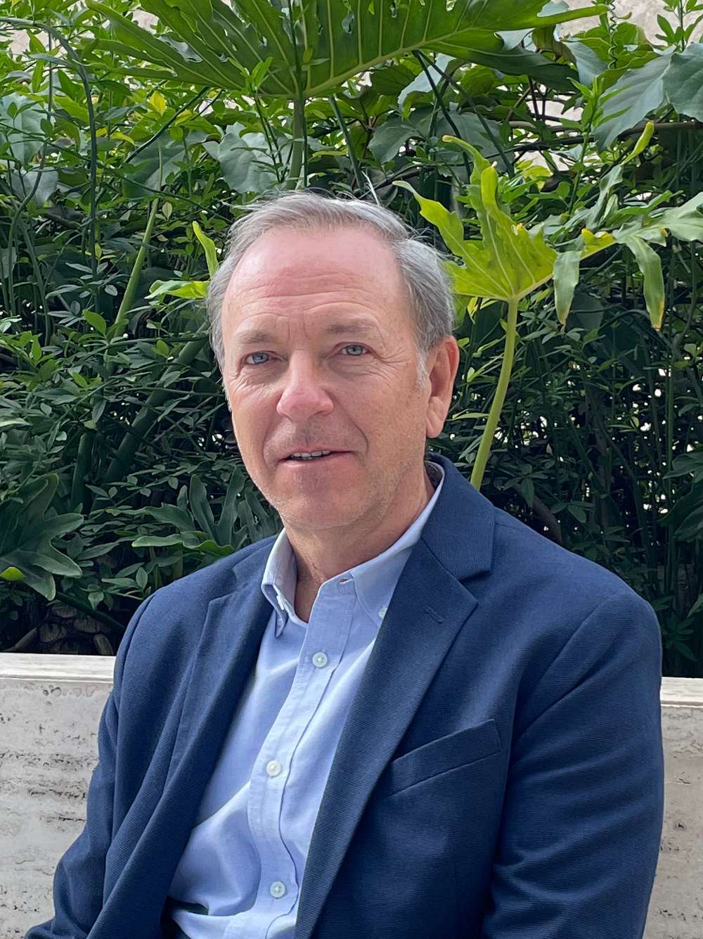 Headshot of Mariano Arag&amp;oacute;n.