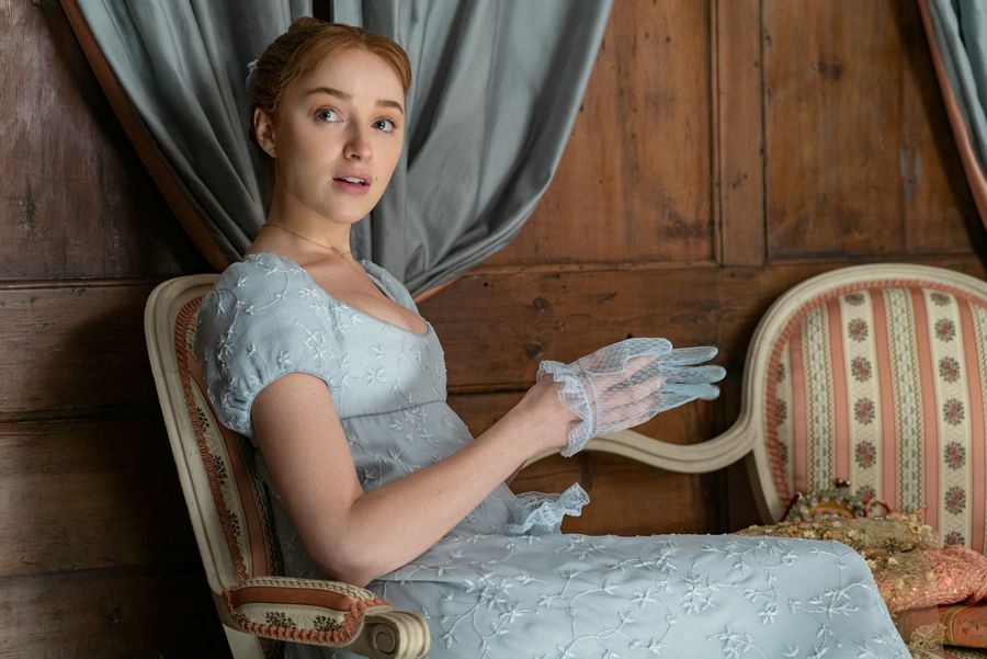 Phoebe Dynevor as Daphne Bridgerton