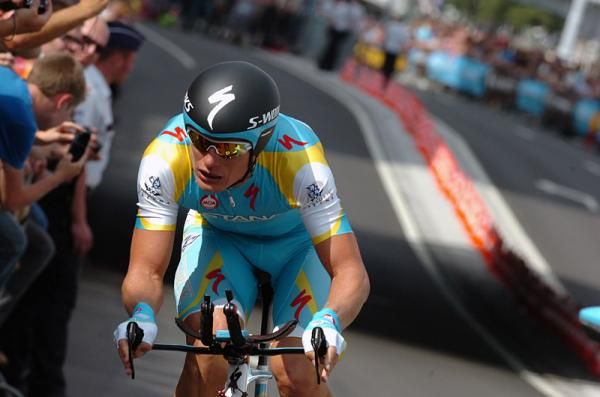 Alexandr Vinokourov (Astana) starts the final Tour of his career.