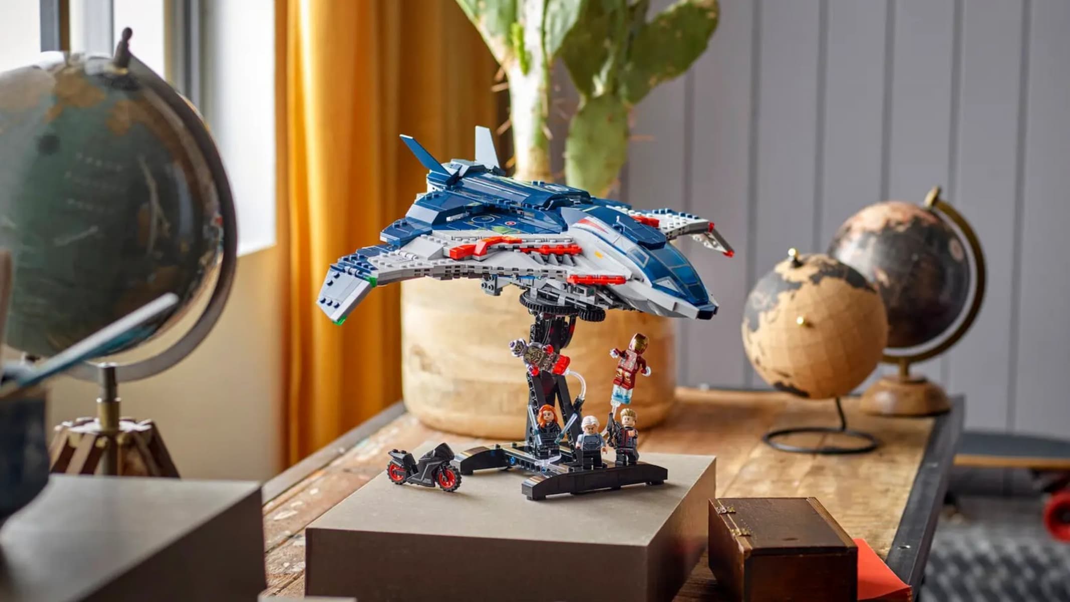 Avengers: Age of Ultron Quinjet