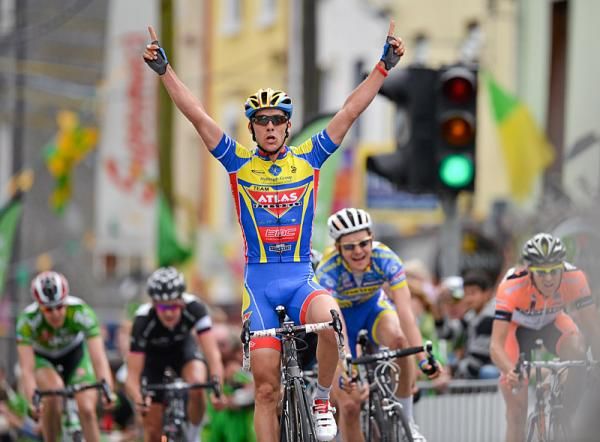 Pirmin Lang (Atlas Jakroo) outsprinted his six breakaway companions to win stage 2.