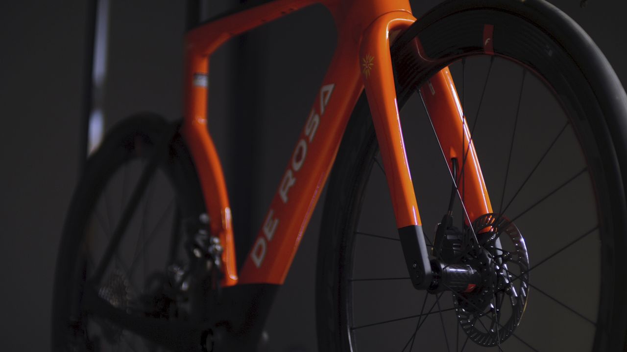 Elia Viviani with all-new De Rosa TT bike