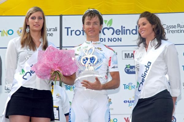 Betancur is all smiles on the winner's rostrum