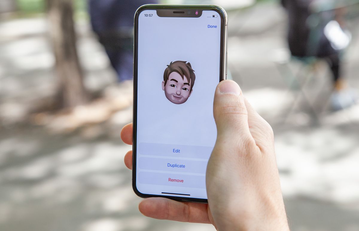 How to Create Your Own Memoji in iOS 12 iOS 12 Complete Guide Tips