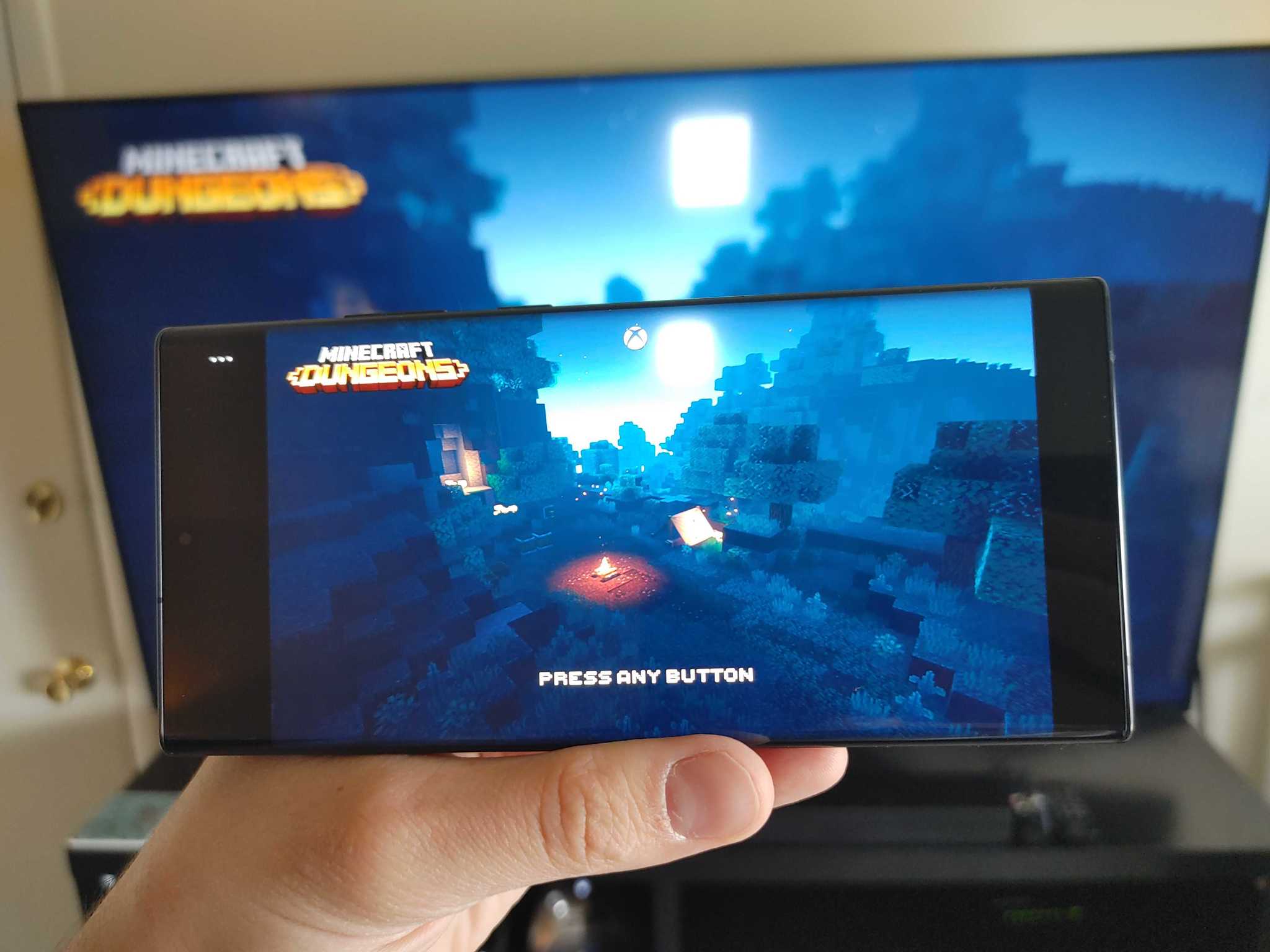 Can you play Minecraft Dungeons on mobile? | Windows Central