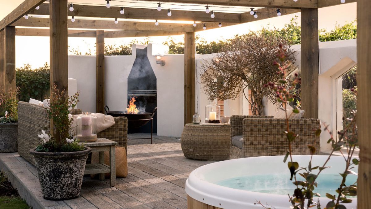 Backyard patio ideas: How to create a relaxing space for summer