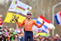 Tibor del Grosso dominates U23 men's race at Cyclocross Worlds