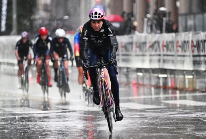 Mavi García riding in heavy rain at Tre Valle Varesine 2024