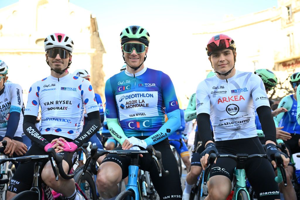 Sam Bennett started stage 2 of the Tour de la Provence in the leader's jersey