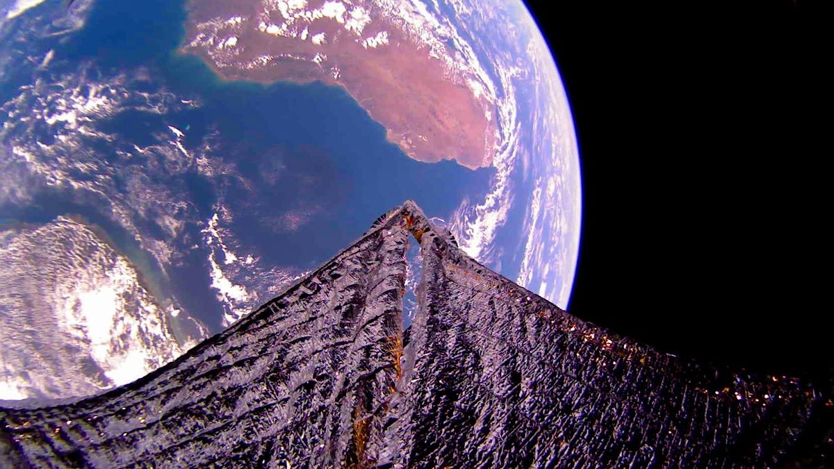 LightSail 2 marks 3rd anniversary as end of mission approaches - Space.com