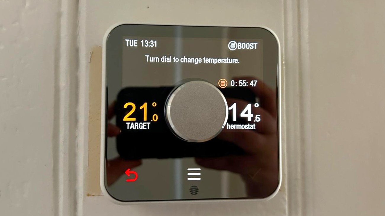 Hive Smart Thermostat orange temperature on boost