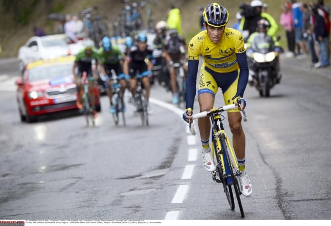 Alberto Contador (Tinkoff-Saxo) tests his rivals